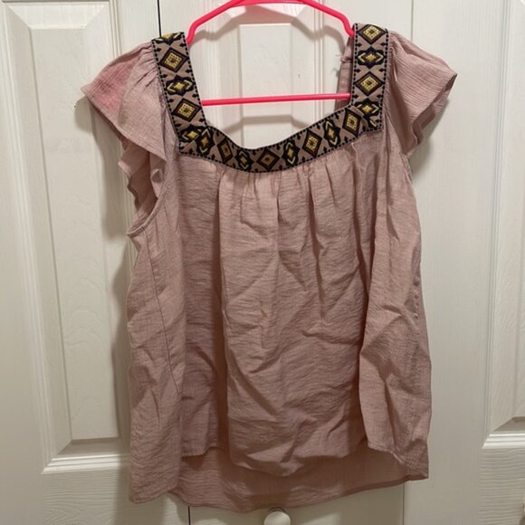 Top - Picture 2 of 2